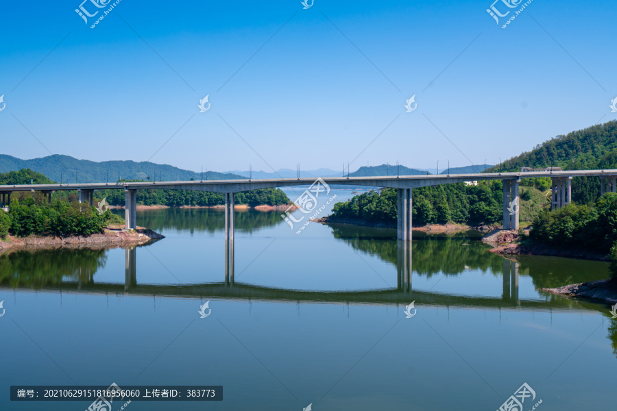 千岛湖上的大桥