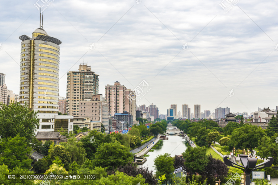 西安街景永宁门护城河