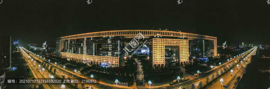 中建三局办公大楼夜色