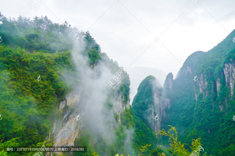 湘西矮寨大桥景区问天台