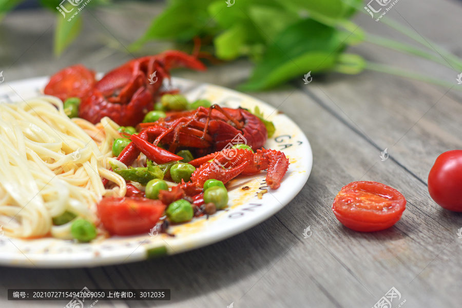 葱香五香龙虾面条面食