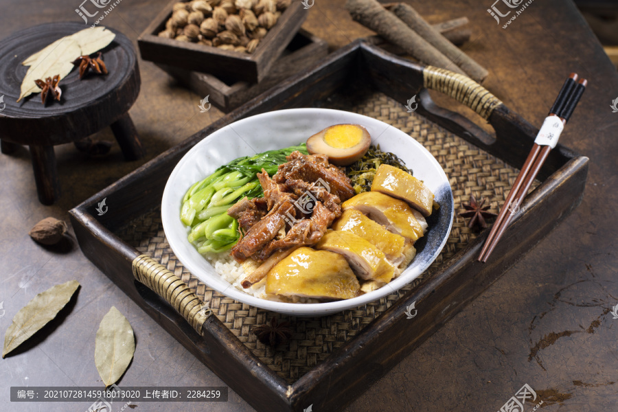 沙茶鸭拼盐焗鸡饭