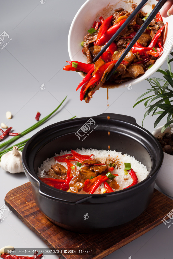 辣椒炒肉拌饭