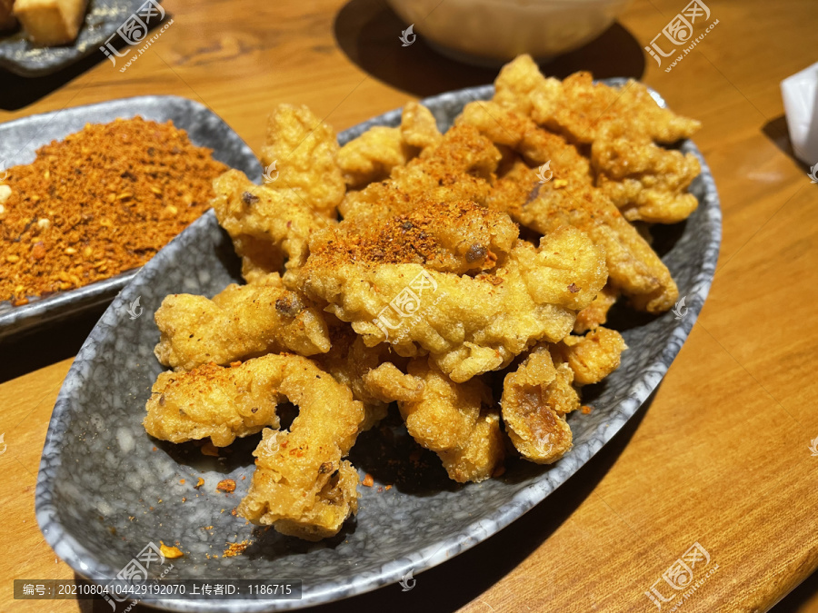 特色美食油炸酥肉