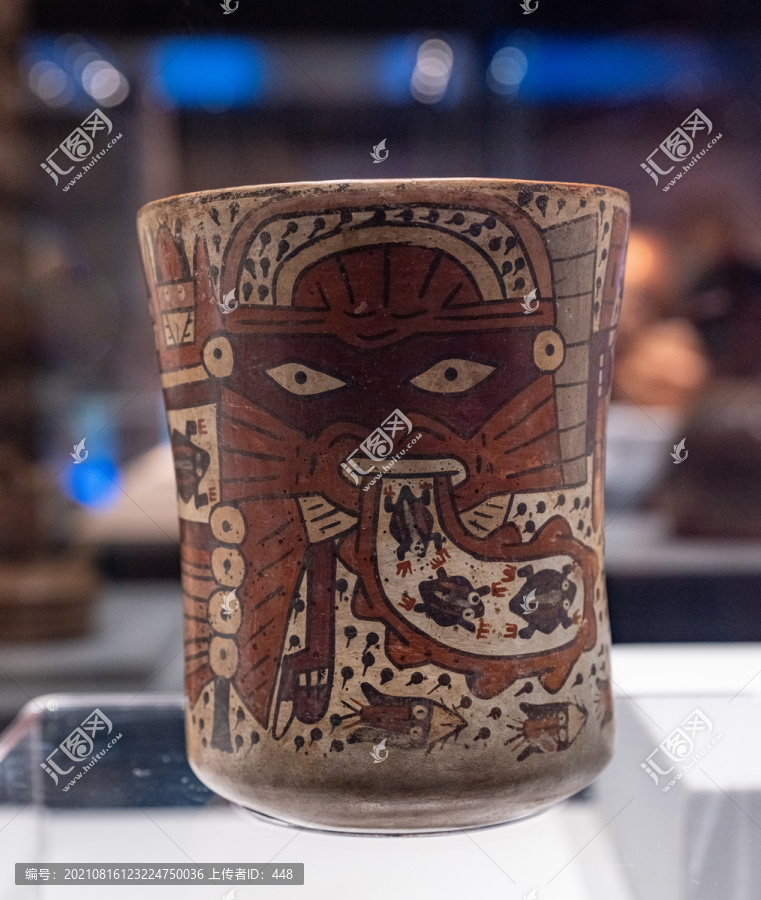 神话人物纹彩绘陶杯