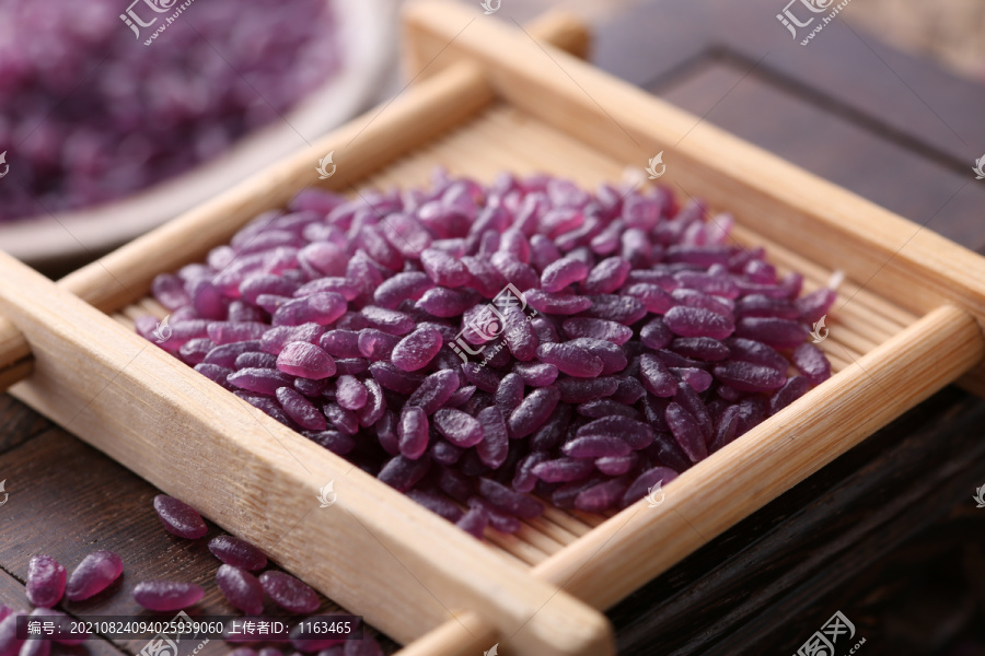 紫色水稻