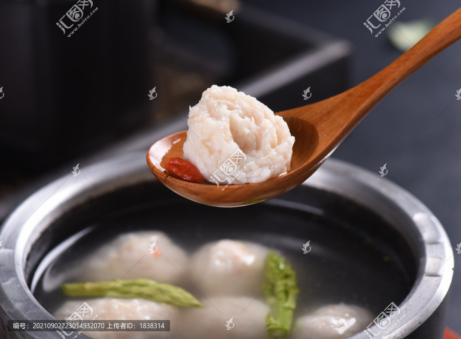 日式鱼丸汤
