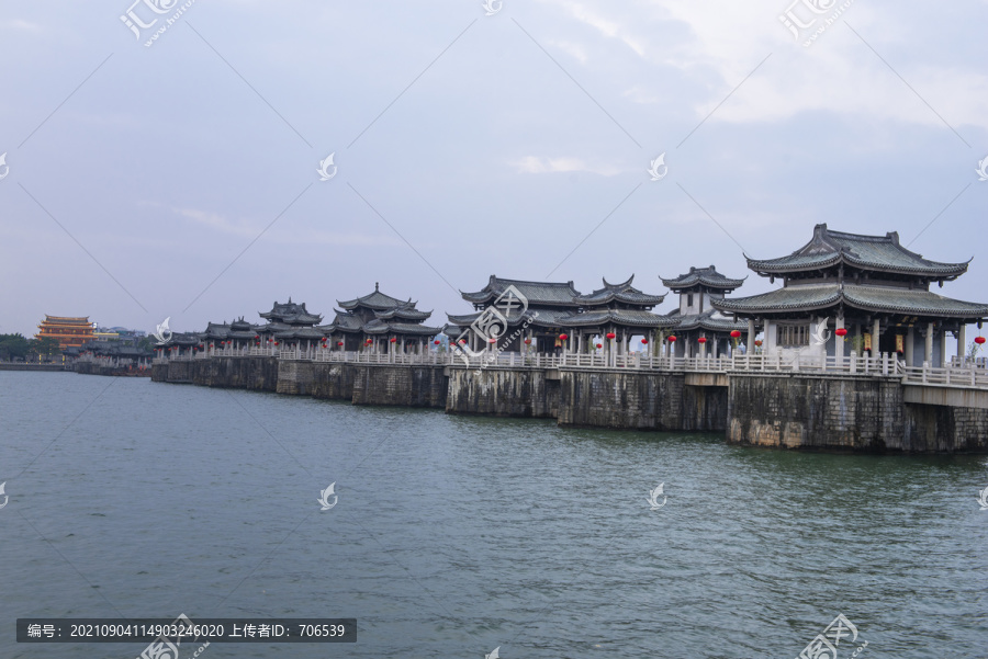 潮州广济桥夜景