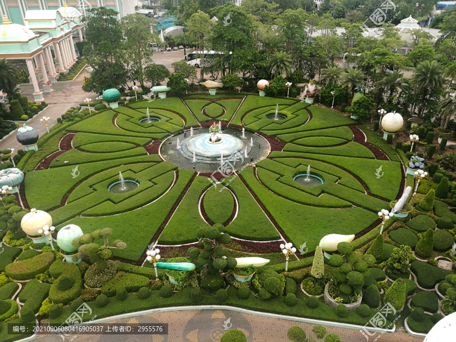 东芭风情园