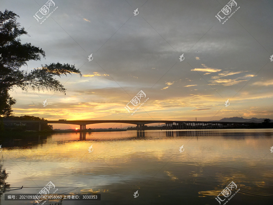 落日河流风景