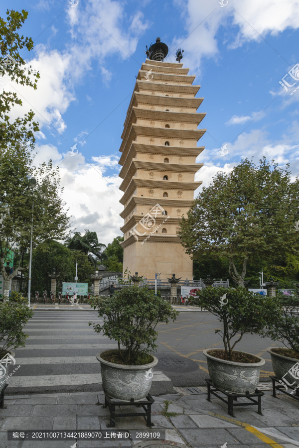 昆明东寺街西寺塔