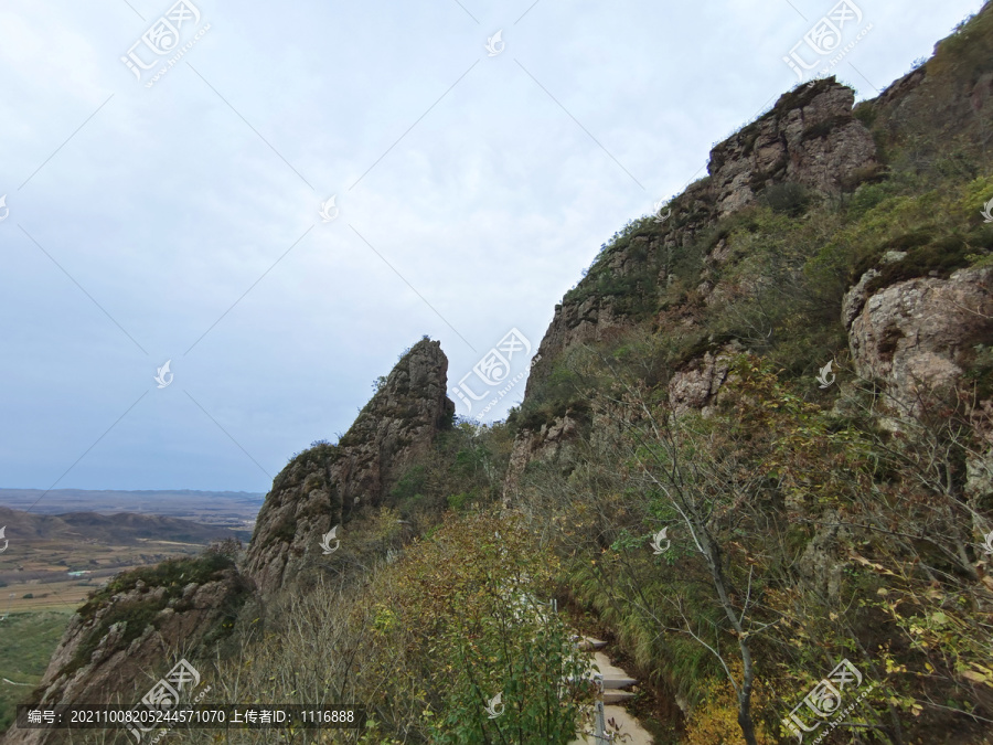 乌兰木图山