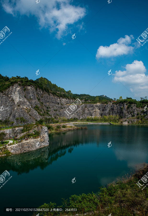 深秋的重庆渝北矿山公园