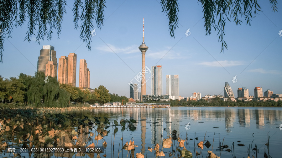 天津水上公园秋景