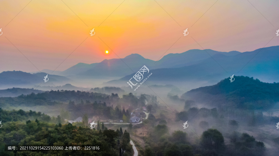 河南信阳美丽乡村田园风光