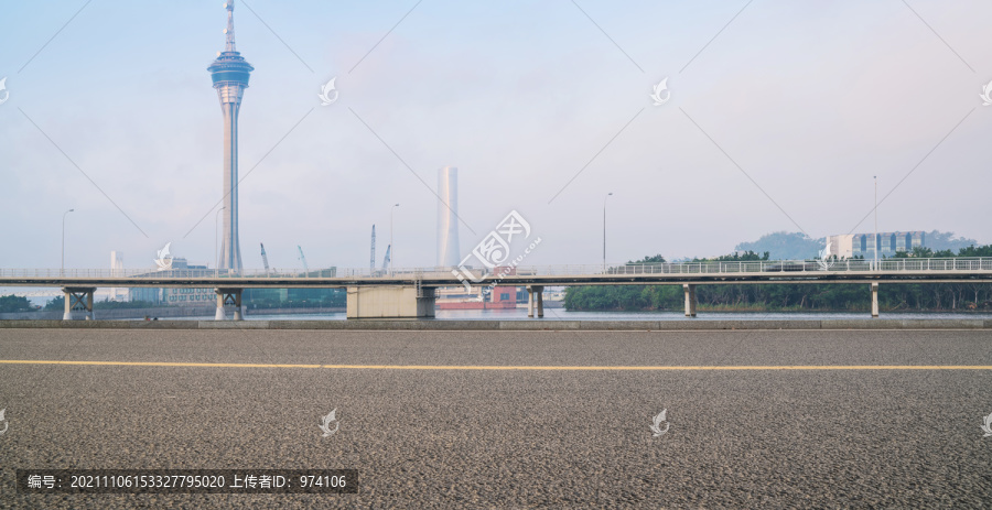中国澳门的跨海大桥和高速公路