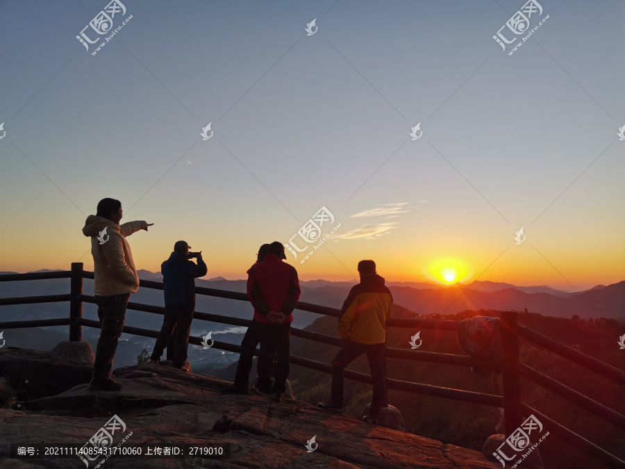 高山看日出