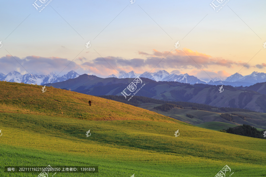 新疆东天山风光