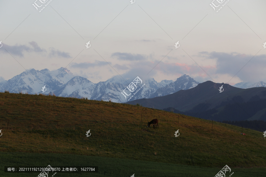 新疆东天山风光