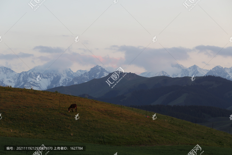 新疆东天山风光