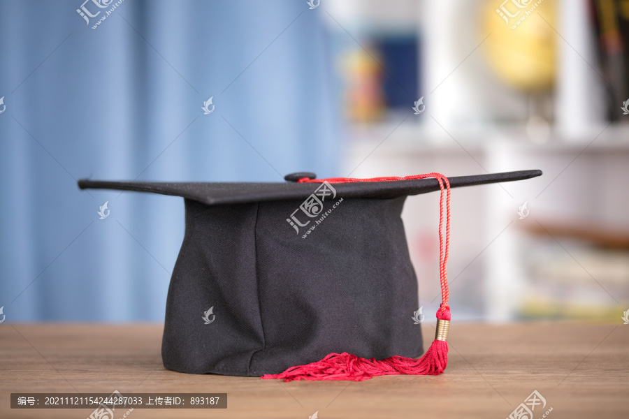 毕业博士帽