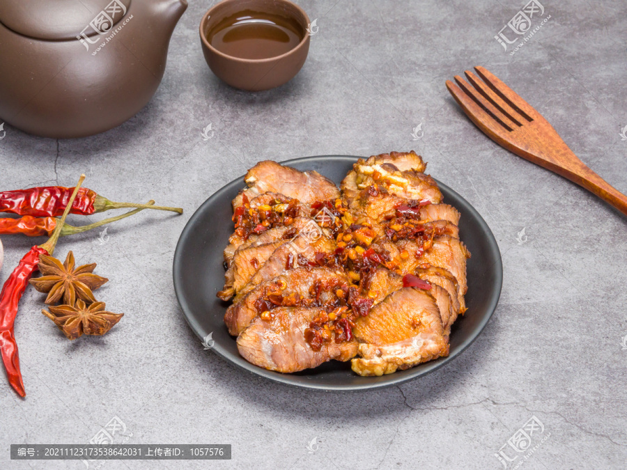 五香酱牛肉美食