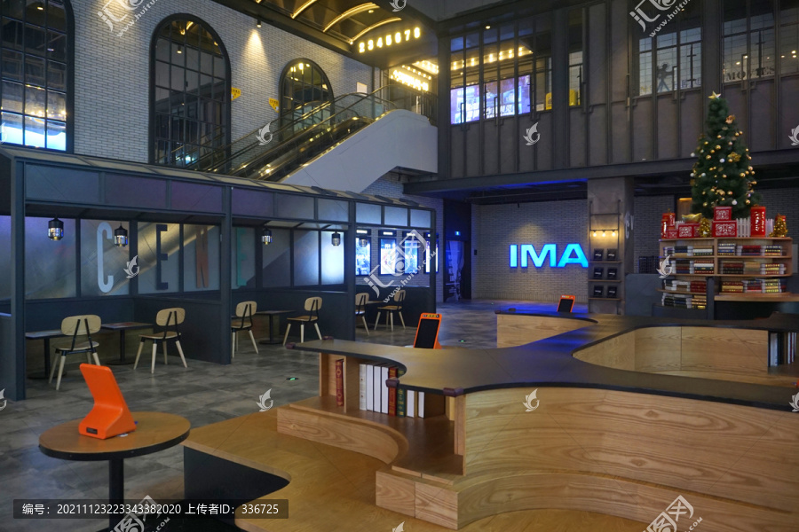 IMAX影院休息大厅室内空间