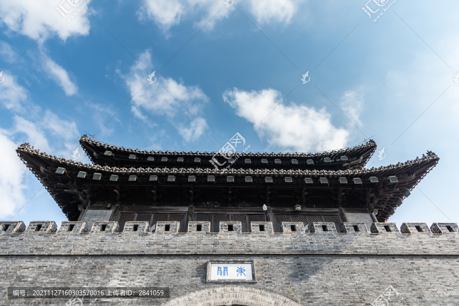 江苏扬州东关街的城门城墙遗址