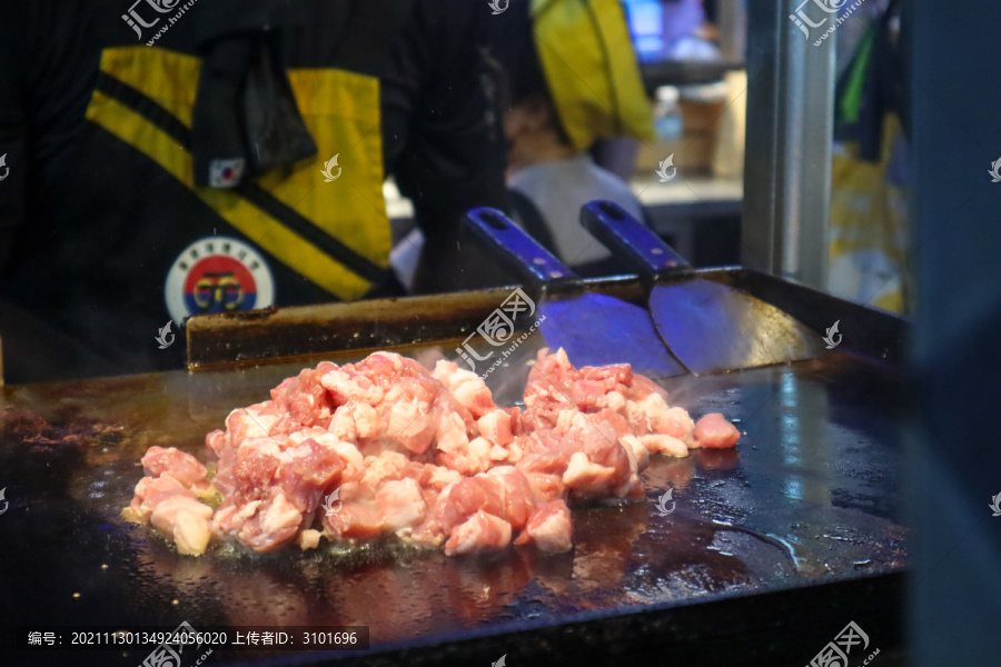 韩国济州岛夜市的小吃摊