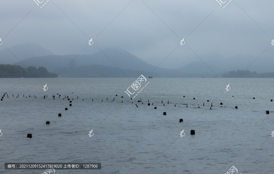 烟雨西子湖