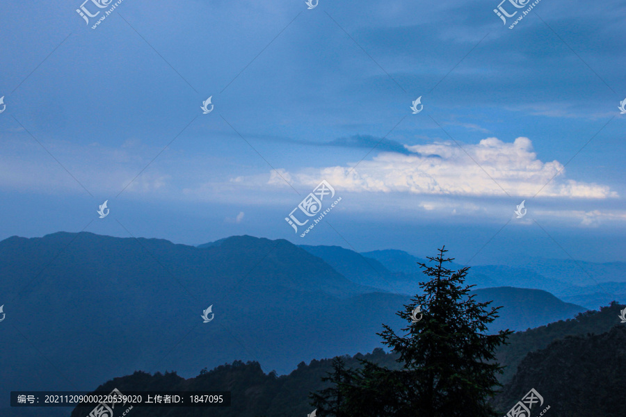 九峰山风光