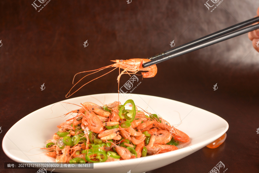 韭菜焖河虾