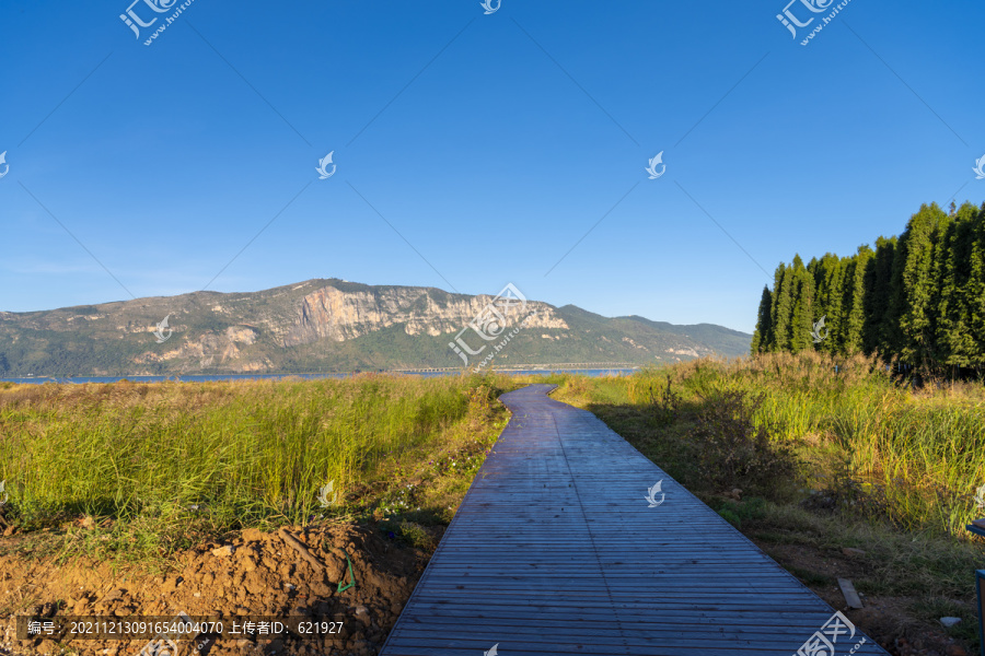 建设中的高原湿地