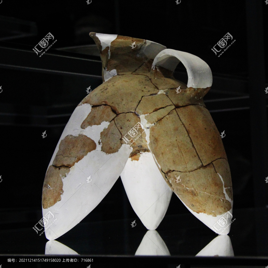 新石器时代良渚文化陶鬶