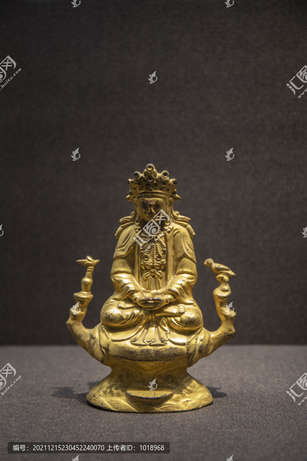 鎏金观音菩萨铜坐像