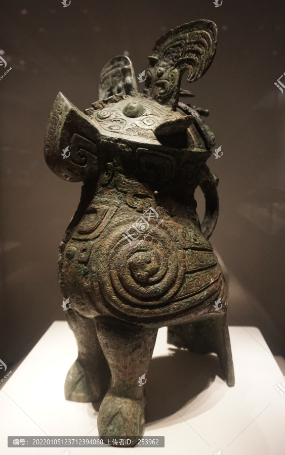 鸮尊