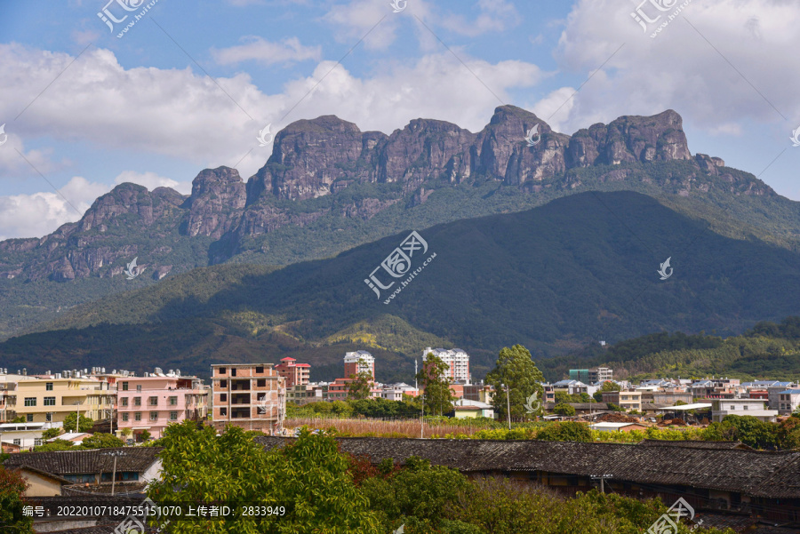 平和灵通山