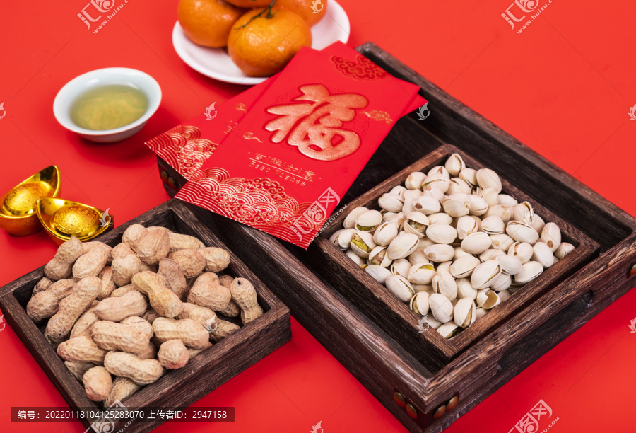 新年春节零食坚果摄影图