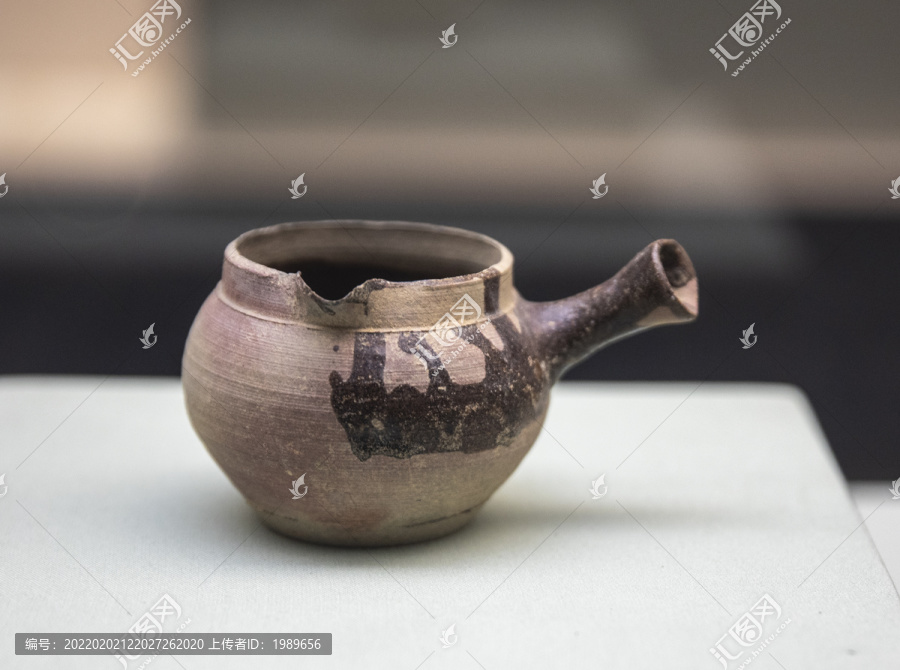 宋代酱釉瓷茶铫