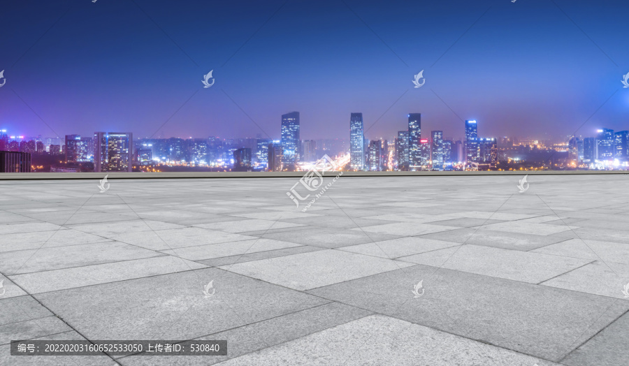 地砖地面和城市景观夜景
