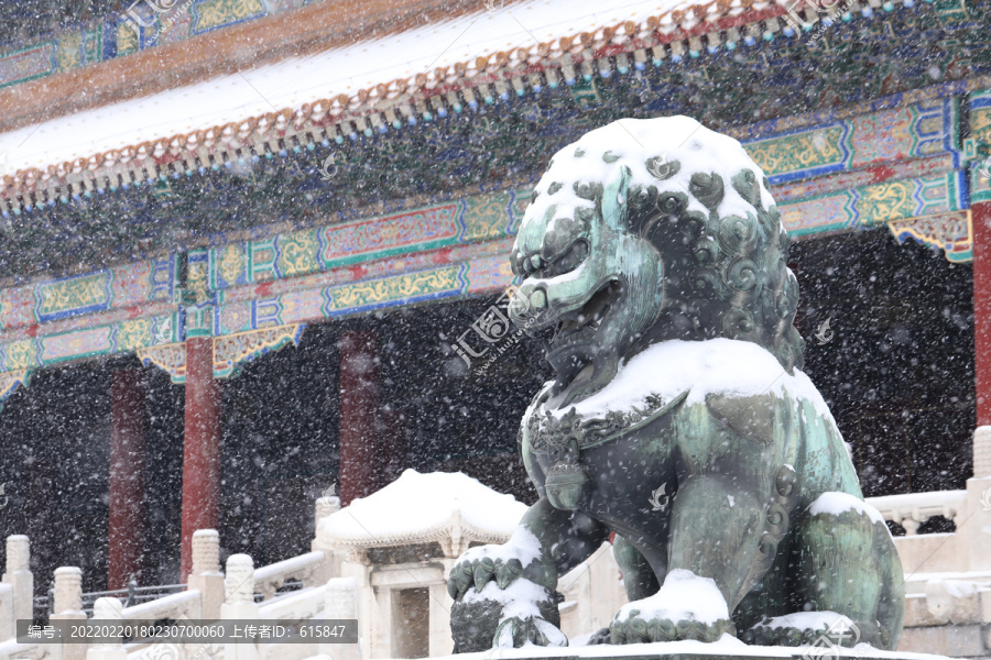 故宫太和门铜狮子雪景