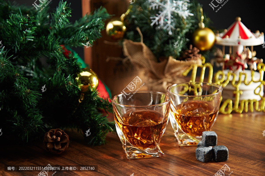 圣诞节威士忌酒杯托盘