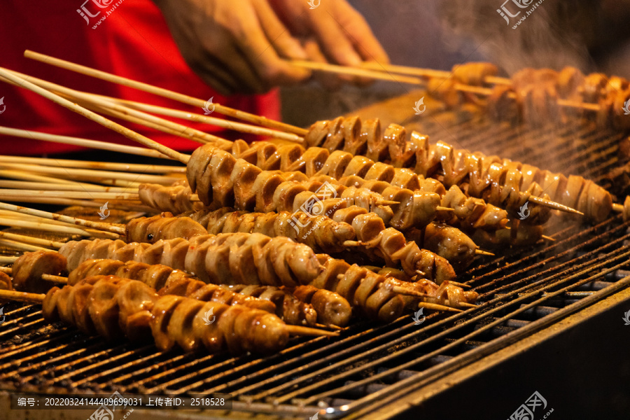 美食烧烤烤串面筋串夜宵小吃