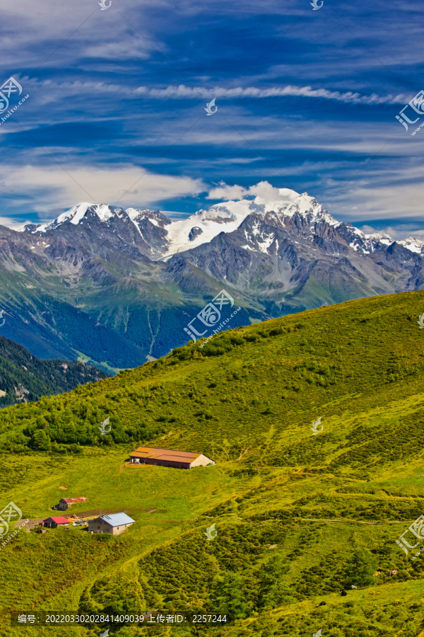 山景与群山