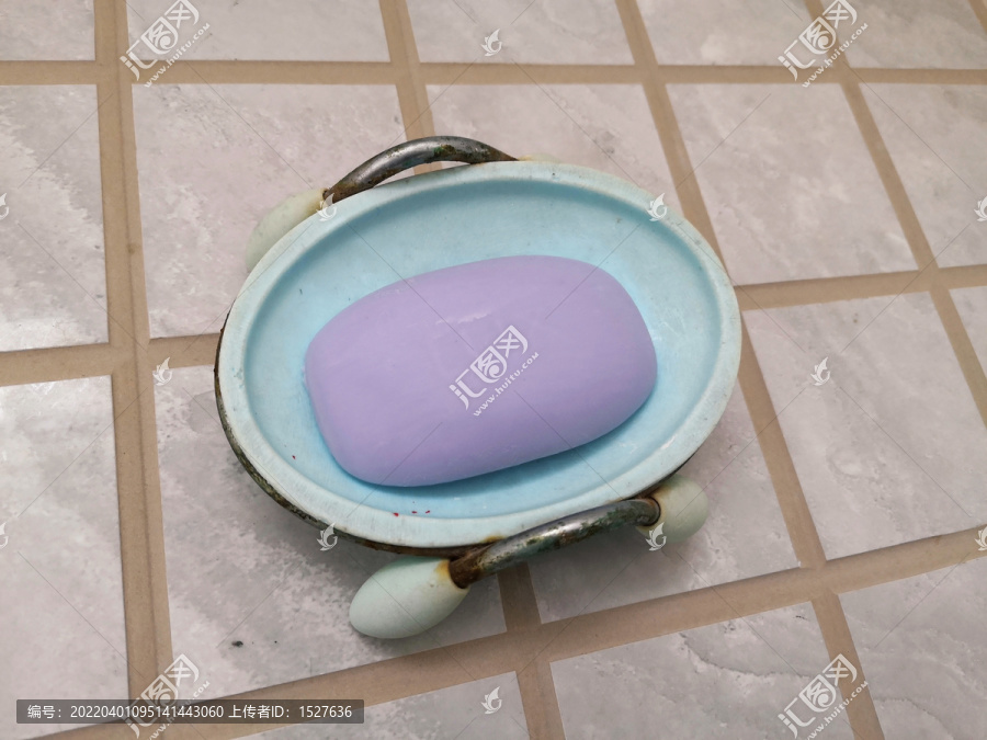 紫色肥皂