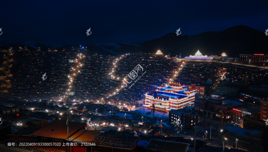 川西色达佛学院藏传佛教夜景