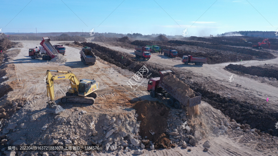 土地整理挖掘机土方作业