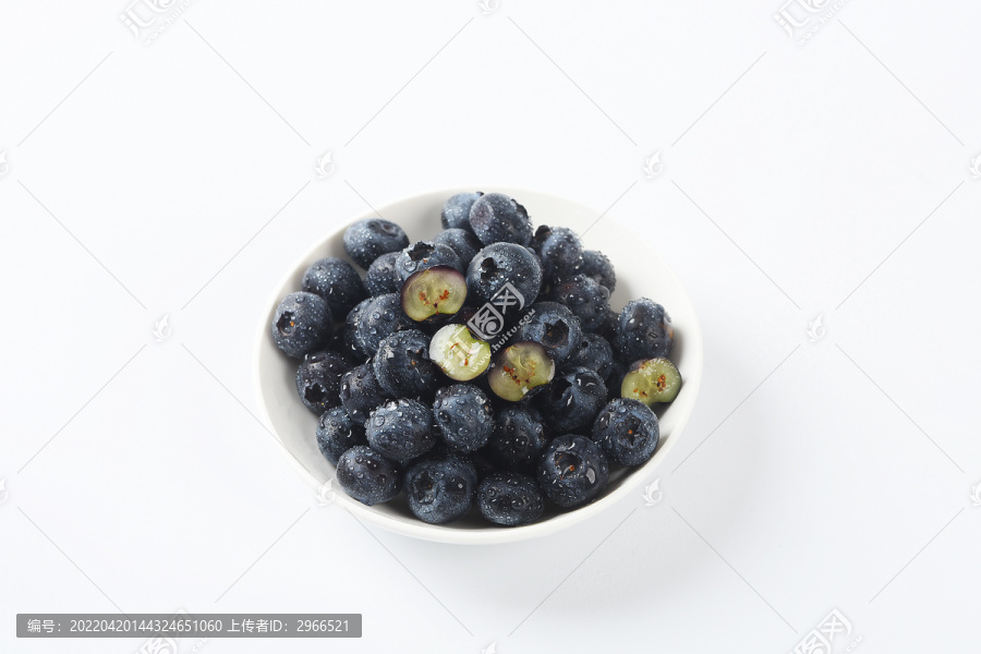 一盘蓝莓