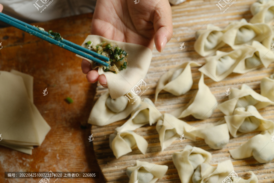 包馄饨