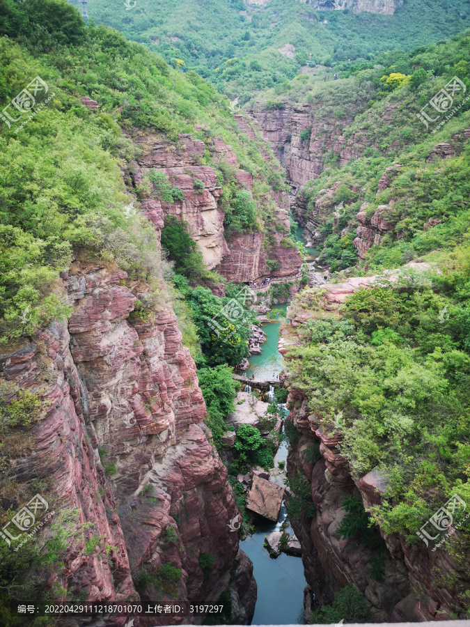 山川峡谷